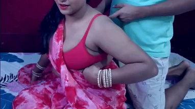 Horny stepmom said son close my bra hook, then step mom's bed tore sex in Hindi