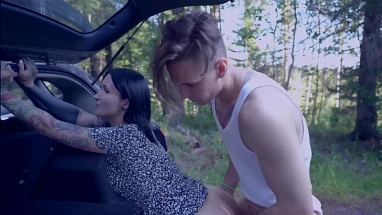 Friends Decided To Have Sex Outdoors